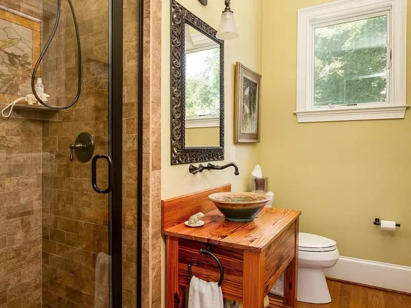 Bathroom Wall Decor Ideas