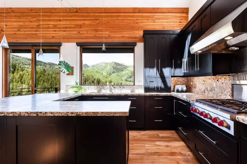 Kitchen Cabinet Colors