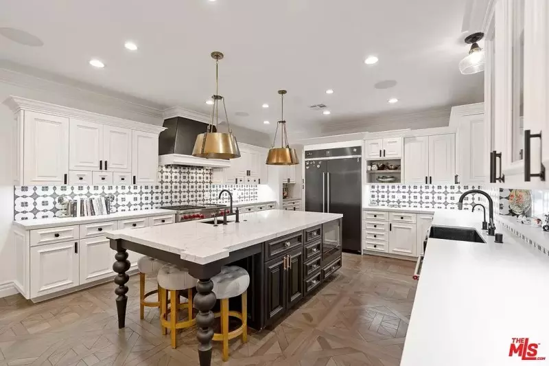 Kitchen Backsplash Tile