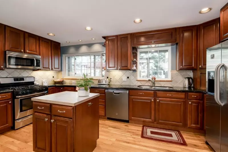 Small Kitchen Islands