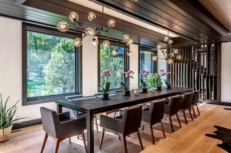 Modern Dining Room