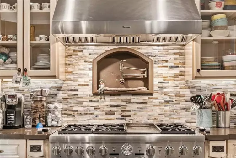 Kitchen Backsplash Tile