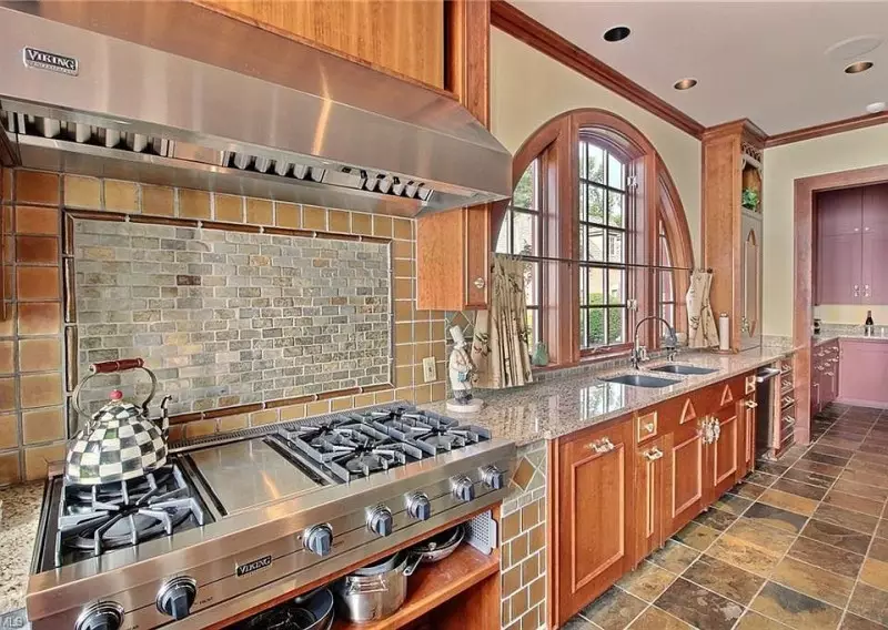 Kitchen Backsplash Tile