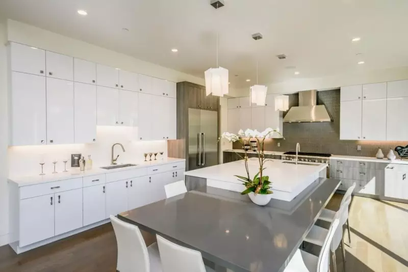 Kitchen Island with Seating