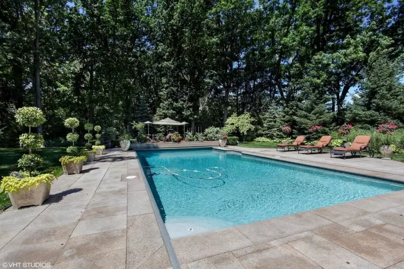 Landscaping Around Pool