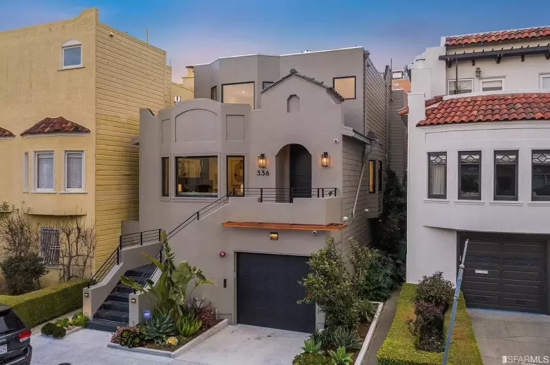 Sherwin Williams Agreeable Gray