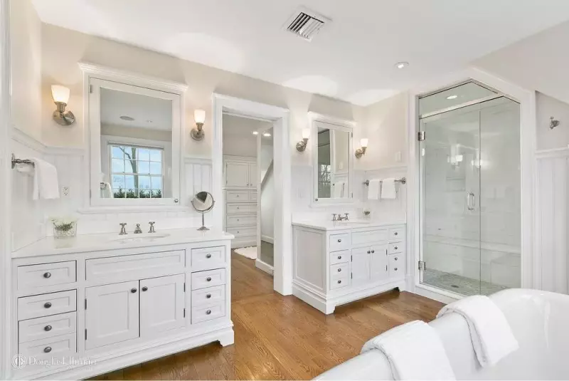 Contemporary Bathrooms