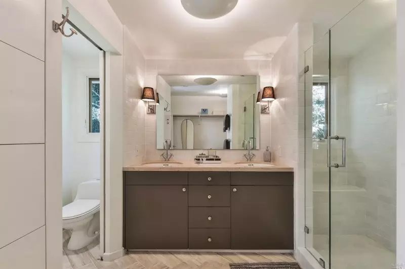 Modern Bathroom Vanities