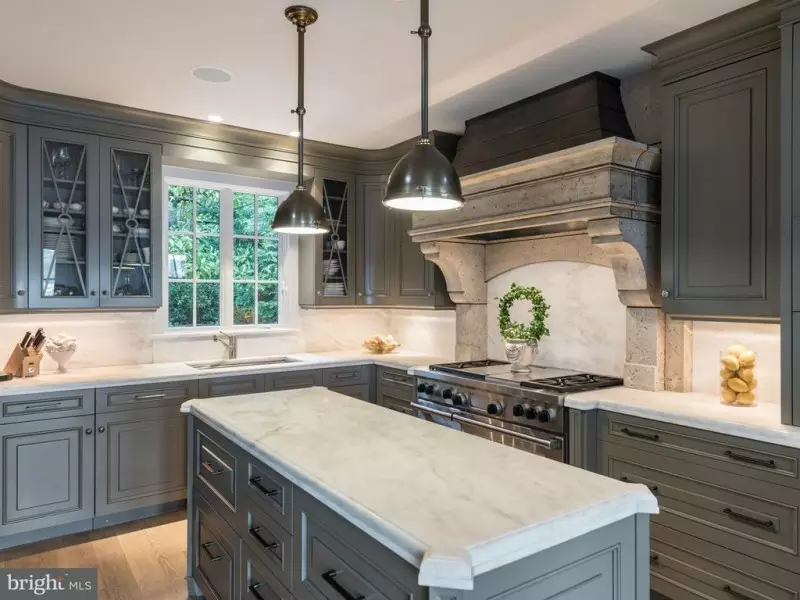 Small Space Kitchens