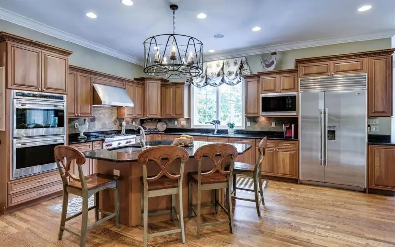 Kitchen Island with Seating