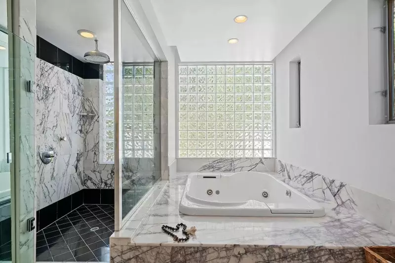 bathroom tile ideas
