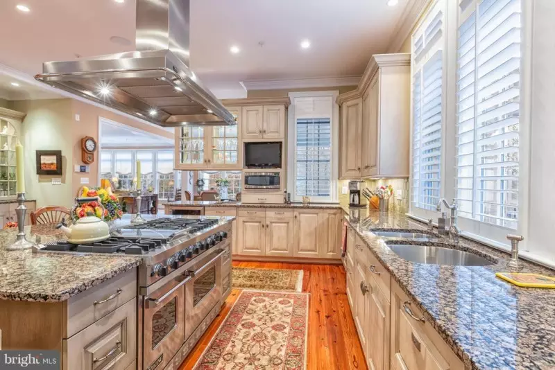 Kitchen Storage Cabinets