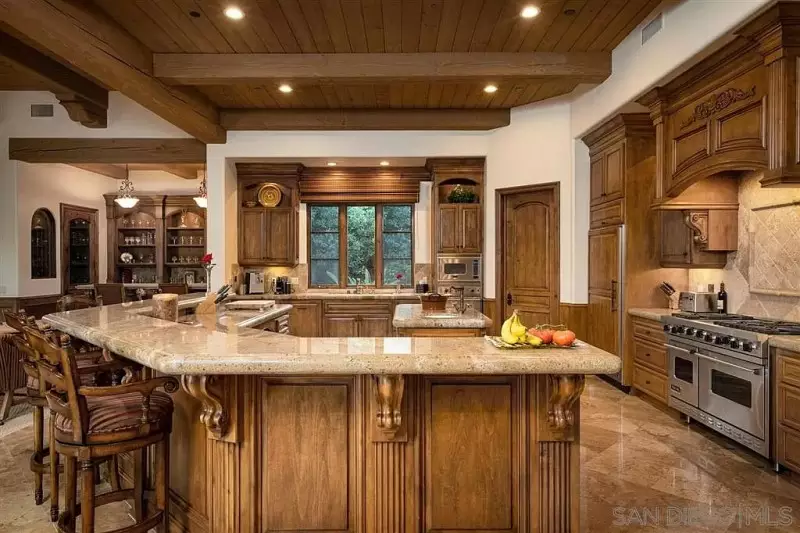 Kitchen Cabinet Layout