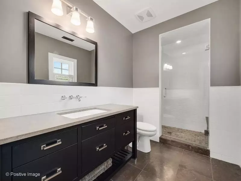 Gray Bathroom Ideas