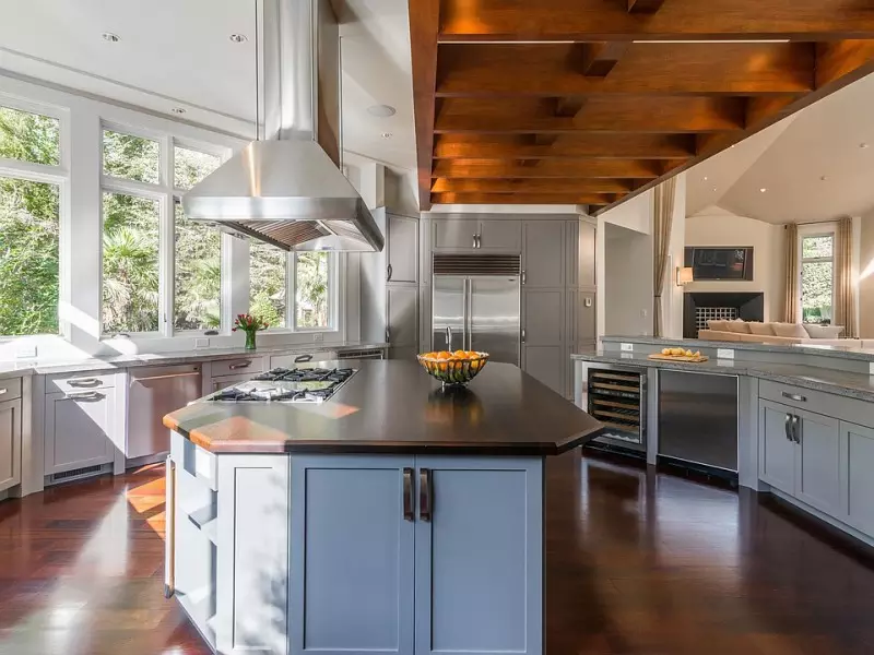 Grey Kitchen Cabinets