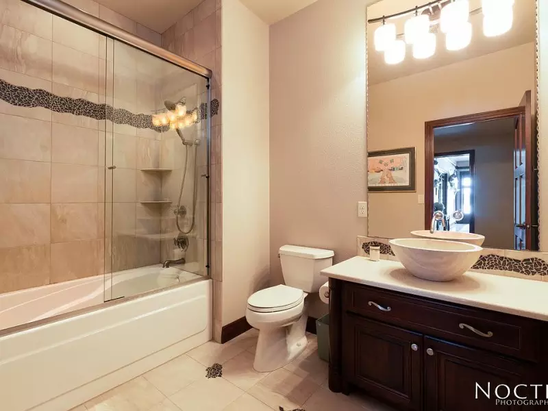 Bathroom Tiles Pictures