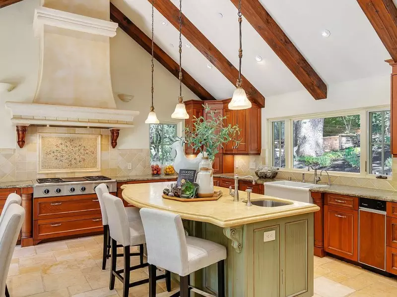 Kitchen Tile Backsplash Ideas