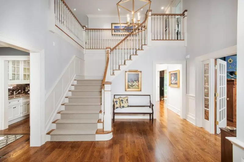 Benjamin Moore Paint