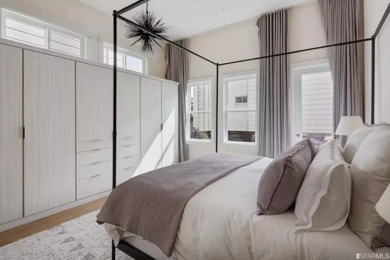 Modern Bedroom Design