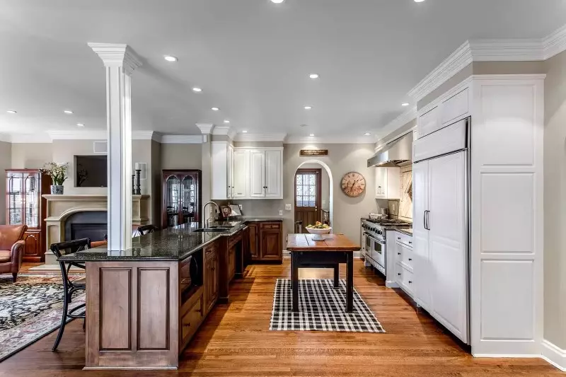 Kitchen Cabinet Makeover