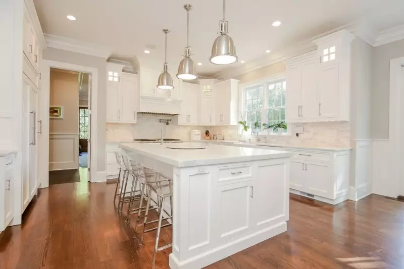 White Kitchen Scheme