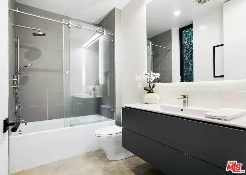 Painting Bathroom Vanity