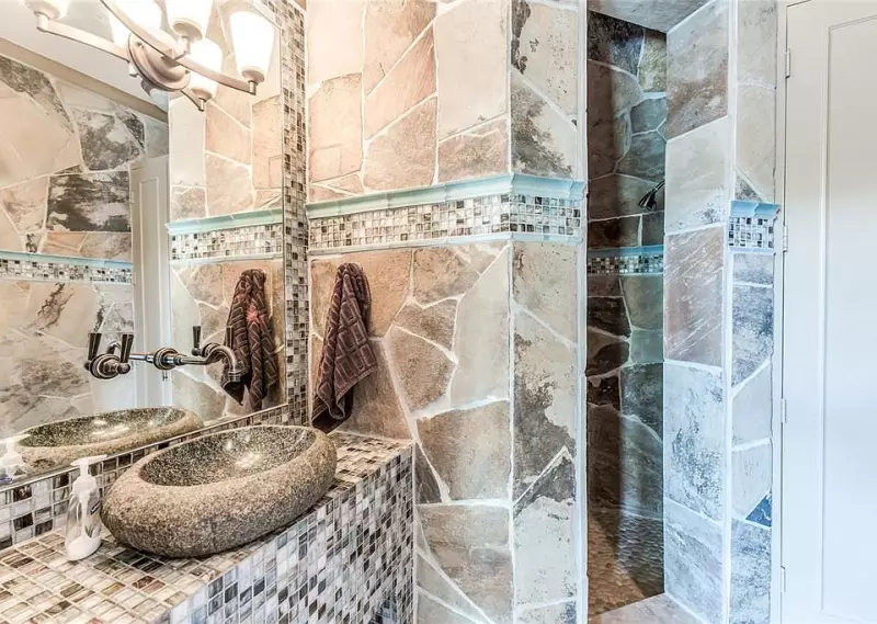 Small Bathroom Designs