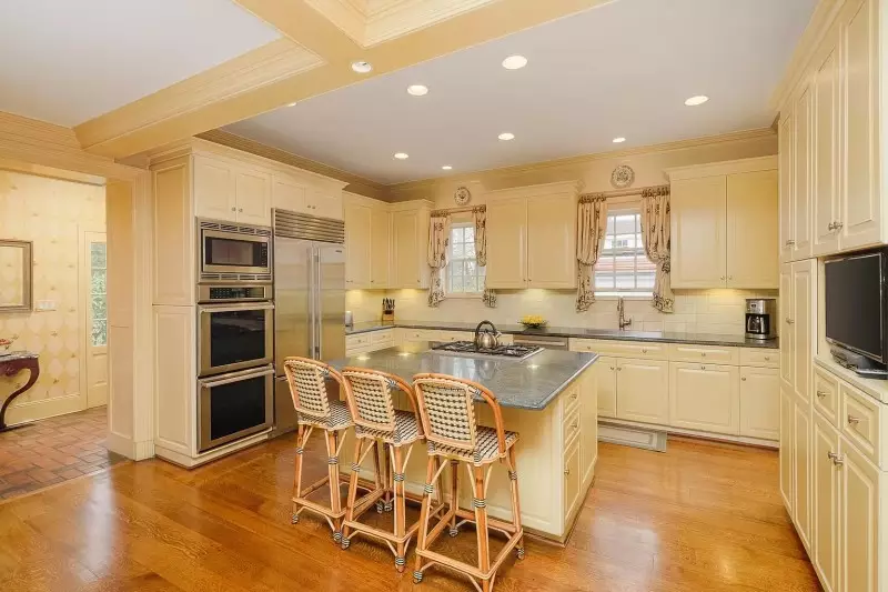 Kitchen Design for Small Space