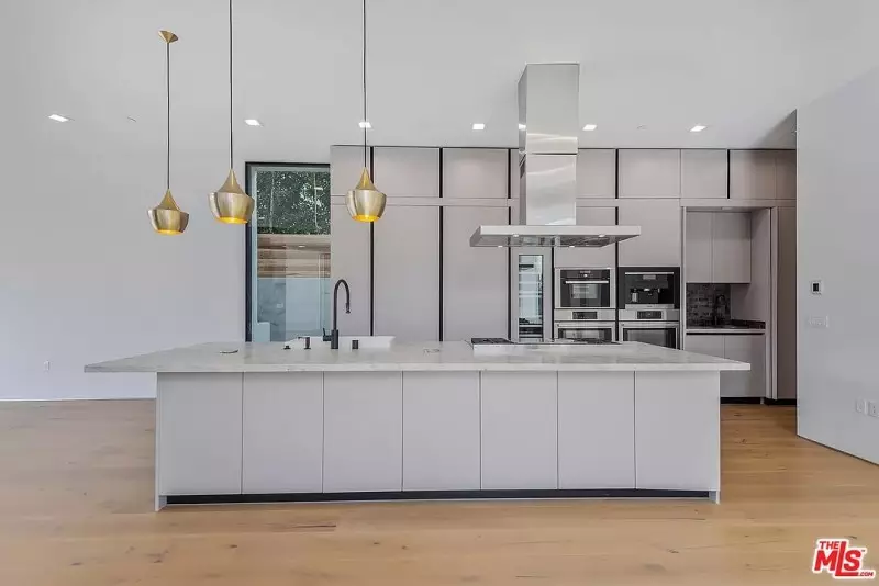 Modern Kitchen Design