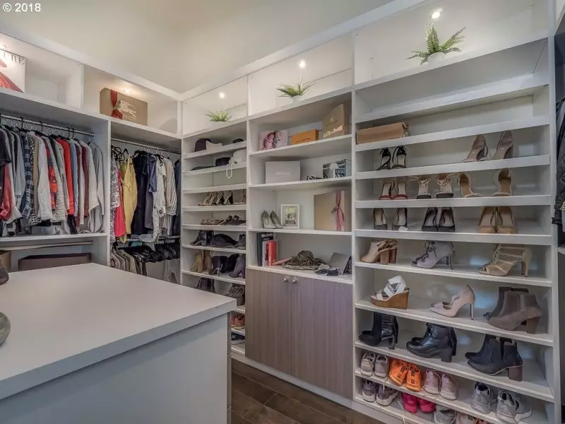 Closet Shelving