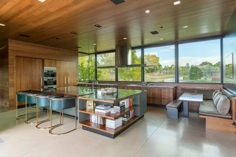 Modern Kitchen Design