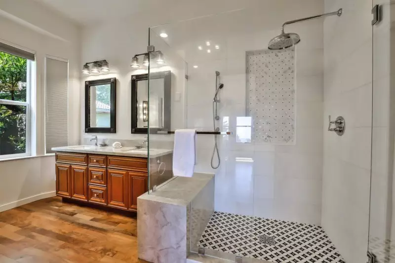 Corner Walk In Shower