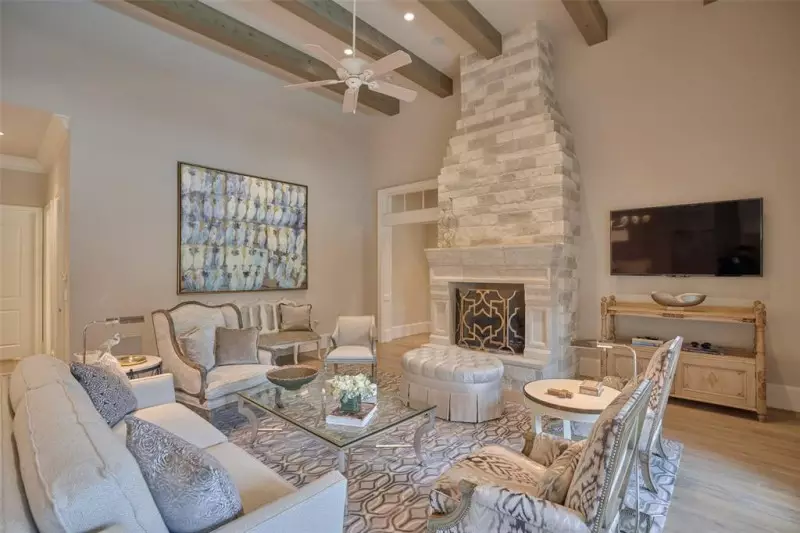 Gray Living Room Ideas