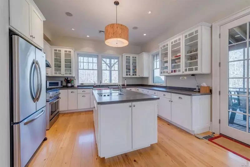 Small Kitchen Remodel