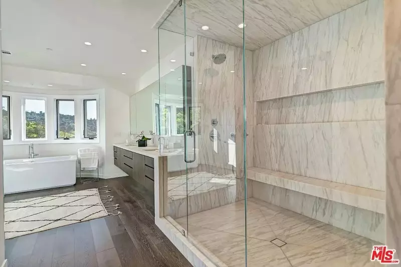 Gray Bathroom Ideas