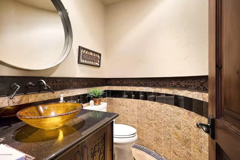 Small Bathroom Ideas