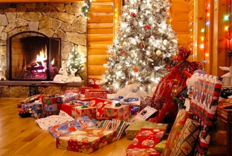 Modern Christmas Decor